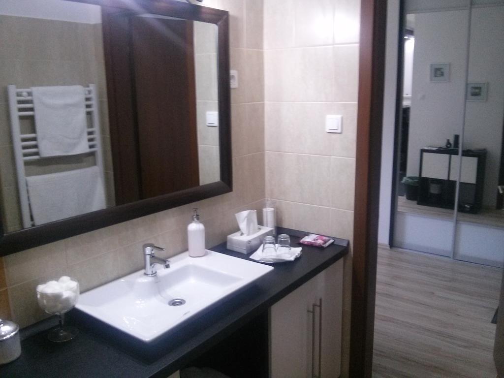 Feszek Apartman Дебрецен Номер фото